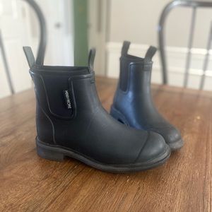 Merry People Bobbi Ankle Rain Boots size 38 / US 7-7.5